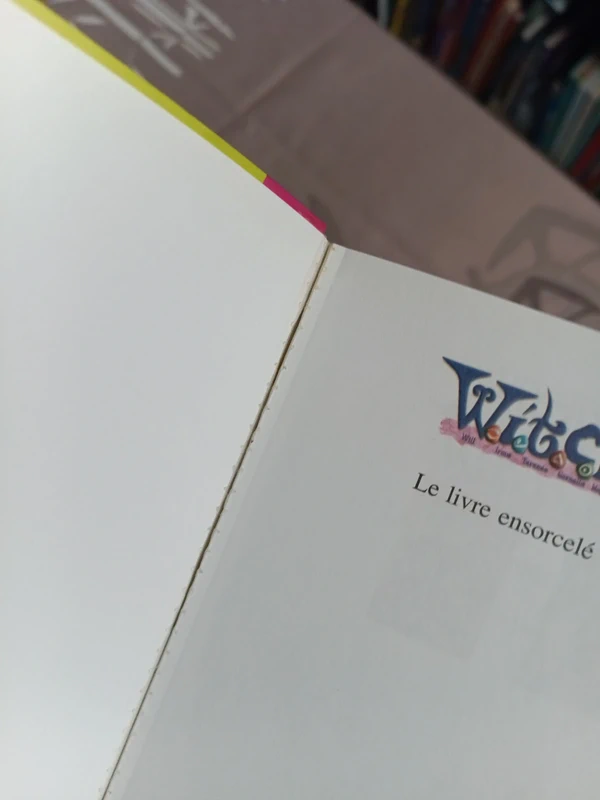 lot de livres biblothèque rose Witch – Image 2